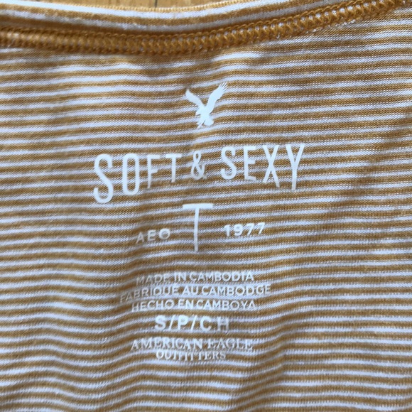 This is a shirt from American eagles - Picture 3 of 3